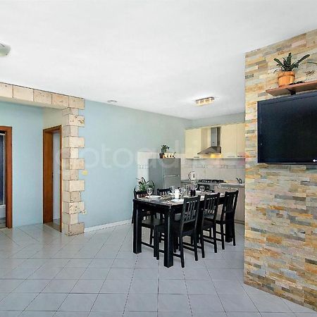 Holiday Home Darius With Hot Tub Makarska Buitenkant foto