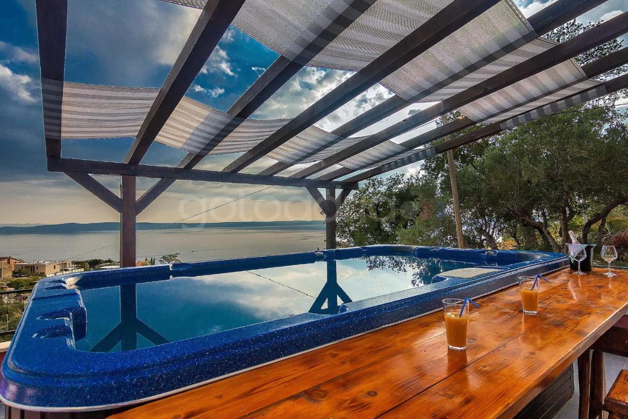 Holiday Home Darius With Hot Tub Makarska Buitenkant foto