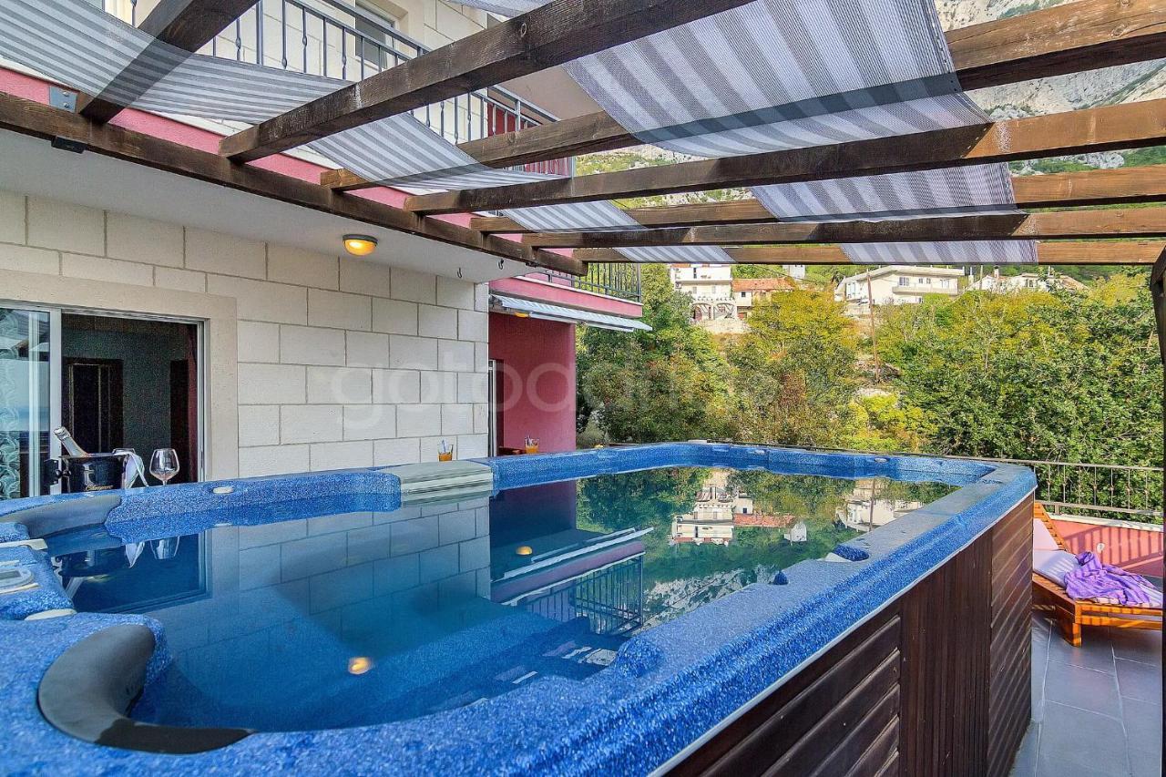 Holiday Home Darius With Hot Tub Makarska Buitenkant foto